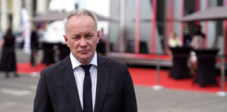 Przemysł nie rezygnuje z inwestycji mimo dużej niepewności. Napędzają je wysokie ceny energii