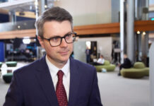 Europa walczy o inwestycje w AI. Nadmiar regulacji może osłabiać te wysiłki