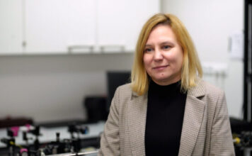 Polacy stworzyli okulary wyświetlające obraz za pomocą podczerwieni. To pierwszy taki prototyp na świecie